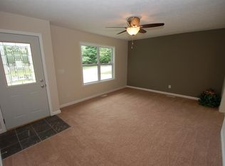 231 W Iroquois Dr, Ellettsville, IN 47429