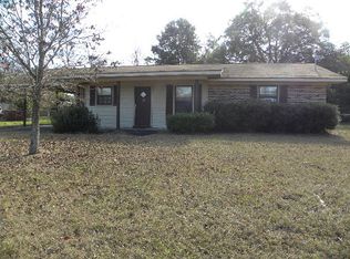 186 Sharon Ln, Ozark, AL 36360