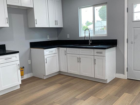 2nd image of 5719 S Normandie Ave