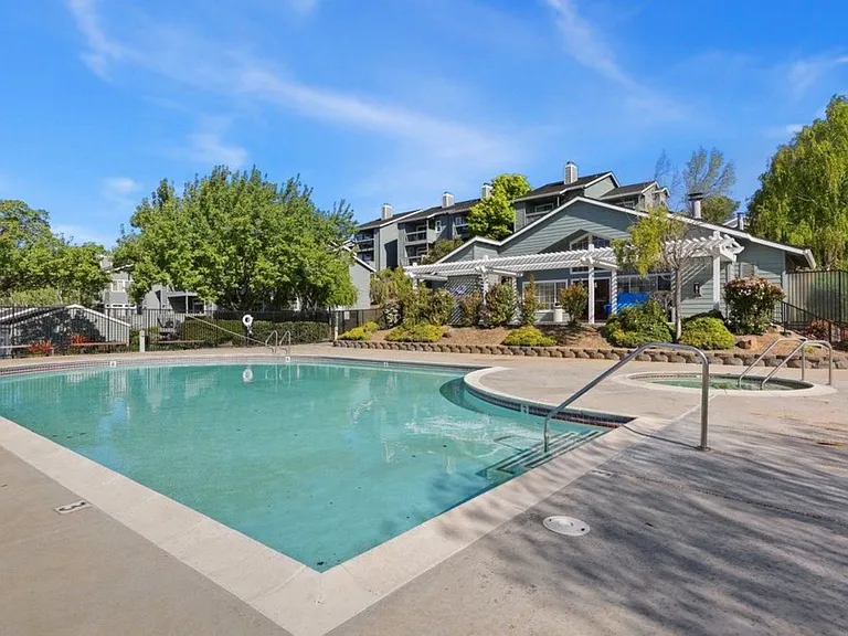 7635 Canyon Meadows Cir #B — Photo 11