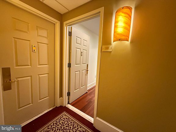 2nd image of 1500 Chestnut St APT 10F
