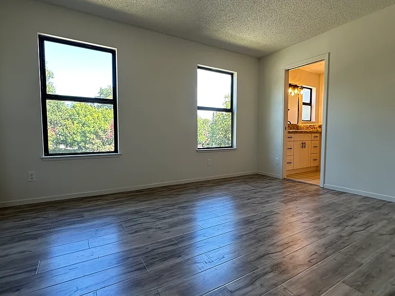 1835 Westminster Ct #1 — Photo 15