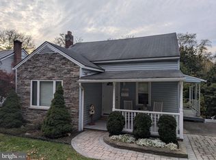 223 E Freedom Ave, Burnham, PA 17009