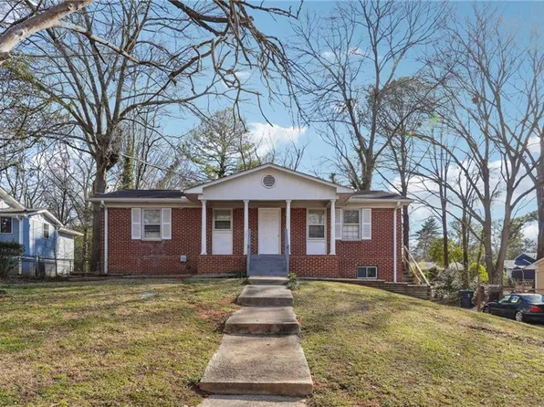 5264 Joan Of Arc Pl, College Park, GA 30349