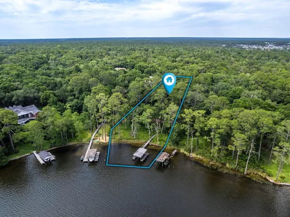 2802 Edgewater Dr, Niceville, FL 32578