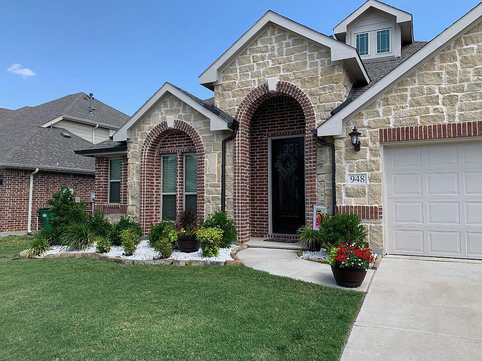 1st image of 948 Mangrove Dr