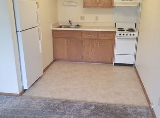 480 Sunset Dr #4, Burlington, WI 53105