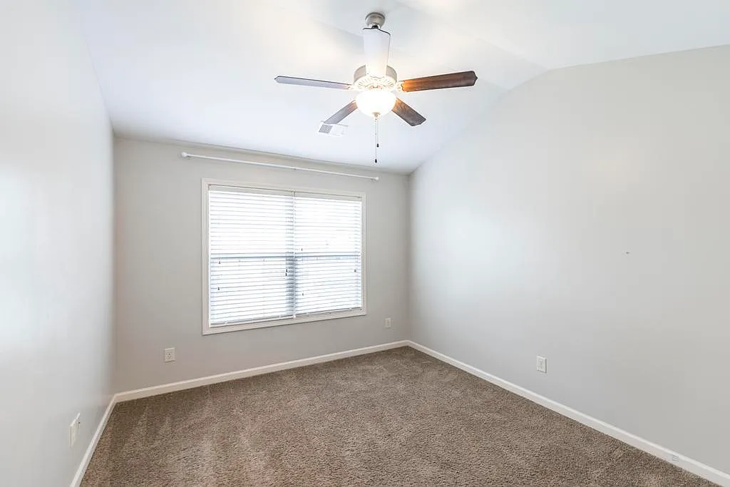 107 Pocono Court - 1 — Photo 3