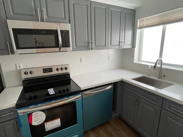 209 NW 84th St, Miami, FL