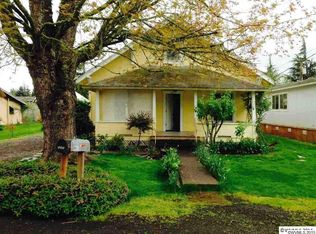 502 Jefferson St, Silverton, OR 97381