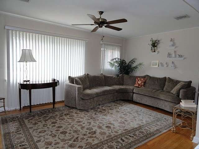 2nd image of 6307 Grand Ave