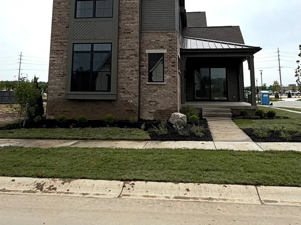 17043 Ackerson Blvd, Westfield, IN 46074