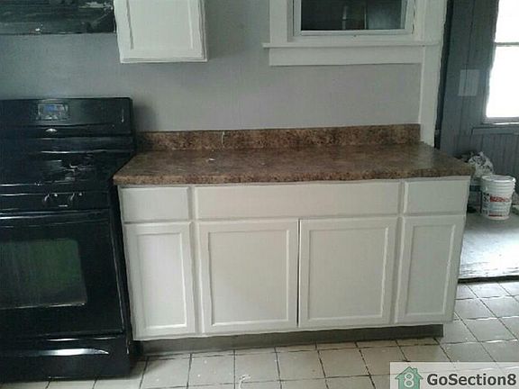 3rd image of 5740 S Artesian Ave