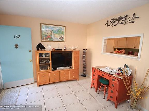 4th image of 228 Hibiscus Ave APT 132