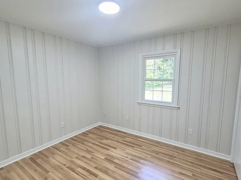 200 Wellview Dr — Photo 13