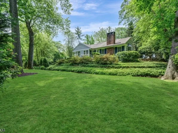 272 Glen Avenue, Millburn Twp., NJ 07041