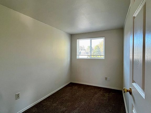 5th image of 809 S 16th Ave