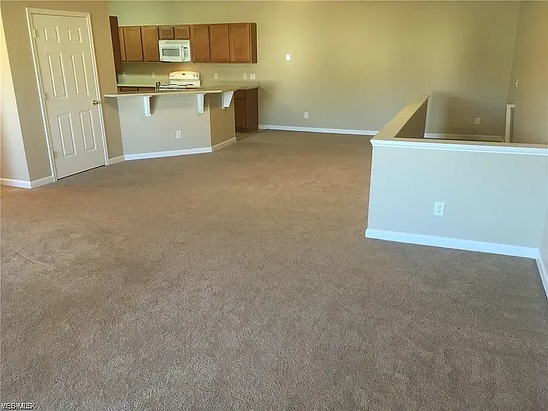 522 Robinwood Ln #E — Photo 11