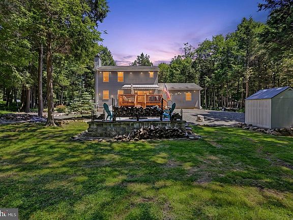 4th image of 15 Lakeside Ln
