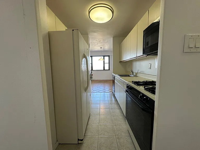 ELK Harbor View LLC — Photo 44