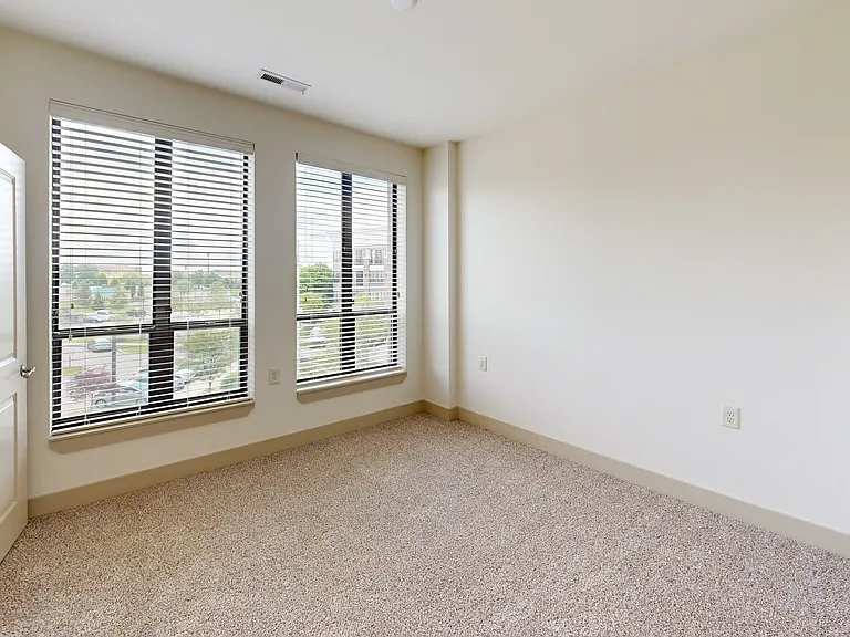 Latitude at Deerfield Crossing — Photo 91