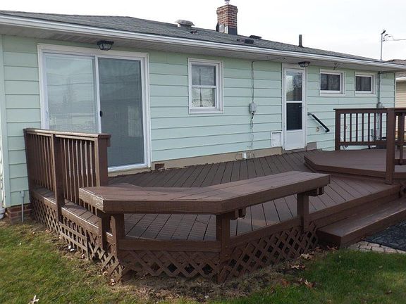 2nd image of 687 E Parkleigh Dr