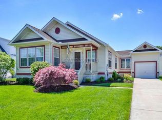 18 Dune Grass Dr, Berlin, MD 21811