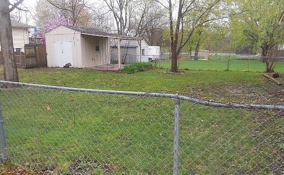 5th image of 400 SE 10th St