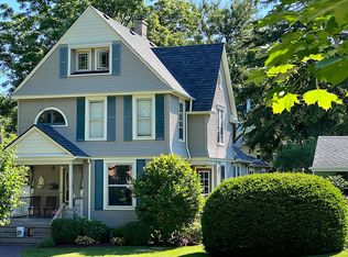 5243 Washington St, Downers Grove, IL 60515