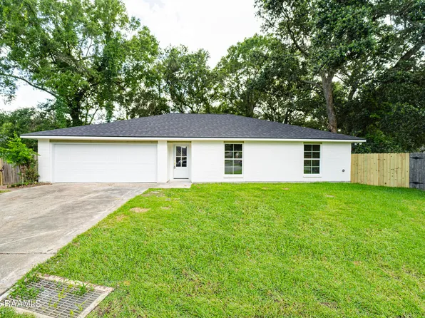 106 Branch Cir, Lafayette, LA 70508