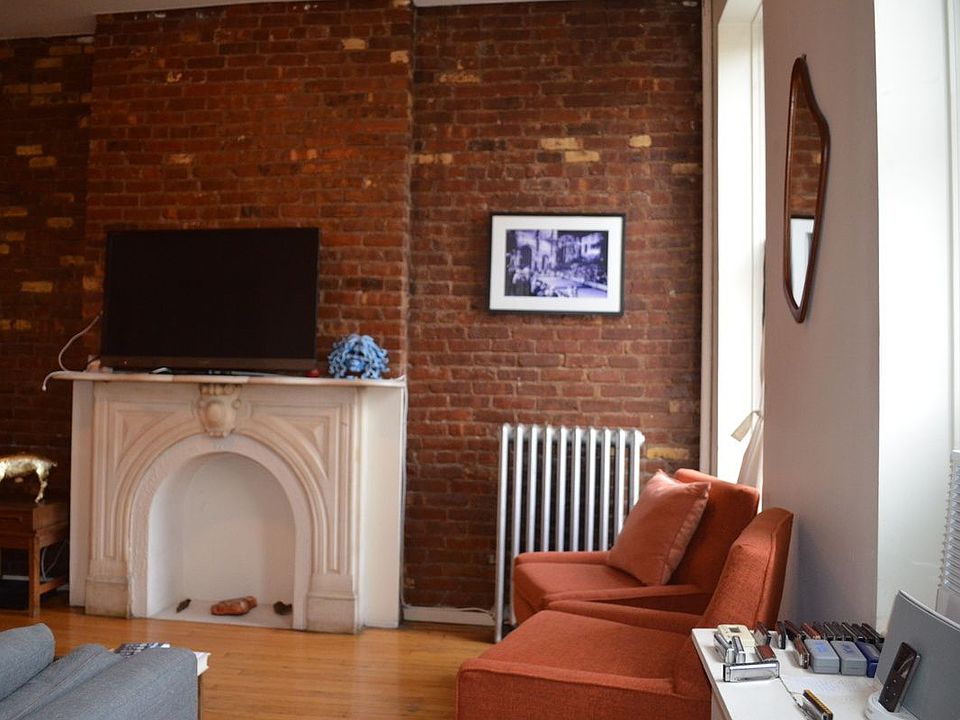 1st image of 42 Henry St APT 3