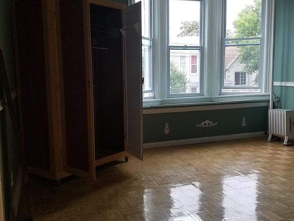 2nd image of 1520 Saint Lawrence Ave #2