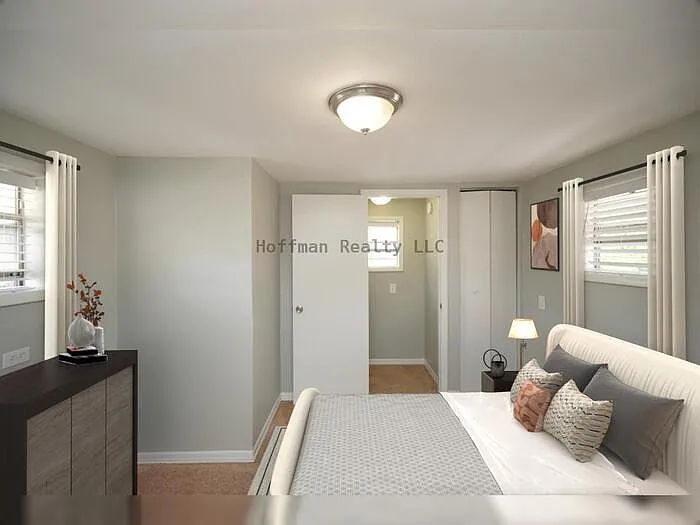 916 E 25th Ave — Photo 10