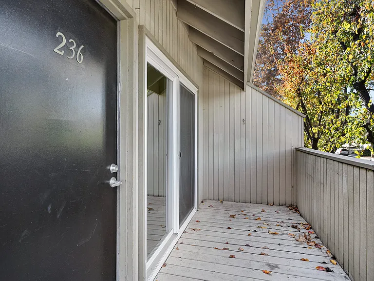 WoodAcre Apartments — Photo 44