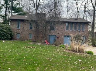 11122 Forest Dr, Plymouth, IN 46563