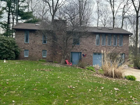 11122 Forest Dr, Plymouth, IN 46563