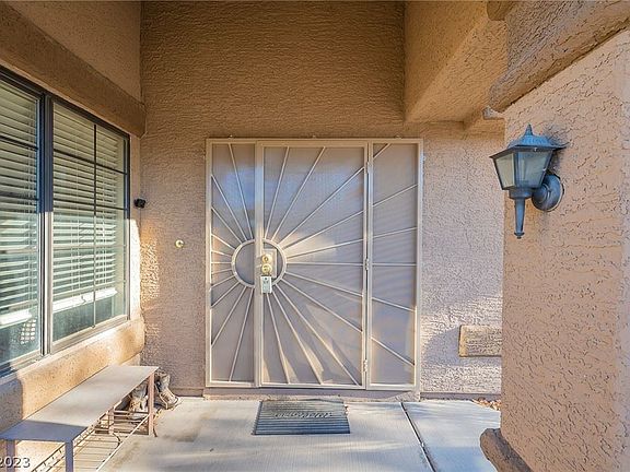 5th image of 2625 White Pine Cir