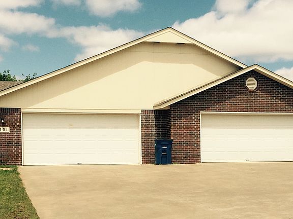 2nd image of 102-104 N Husband Ct