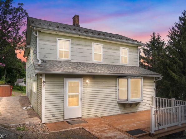 392 Pittstown Rd