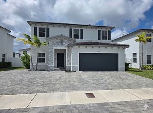 12757 SW 214th Ter, Miami, FL 33177