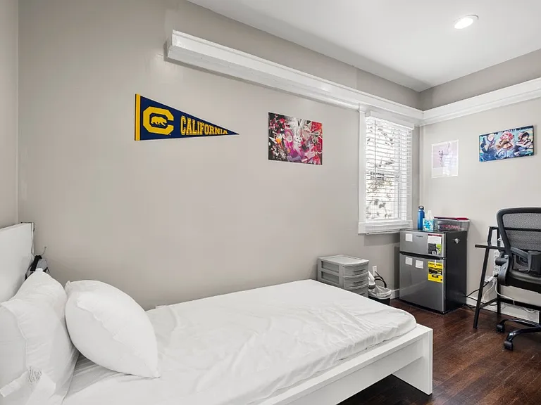 Room #8 Room #8
