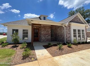 1941 Freedom Ring Dr, Brandon, MS 39047