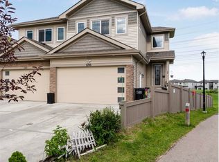 1206 27th St NW, Edmonton, AB T6T2J3