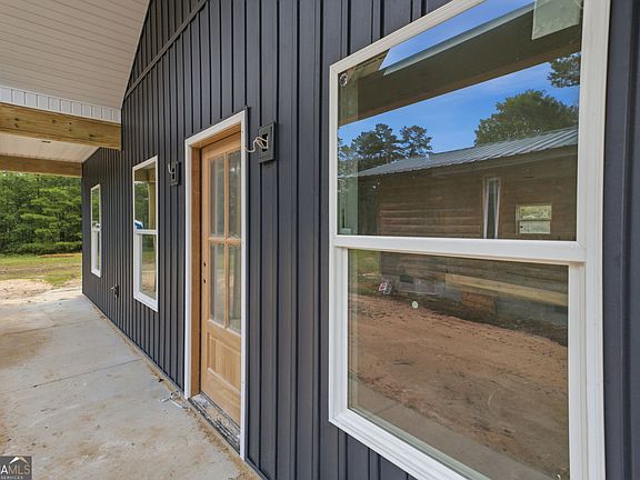 3rd image of 2759 Hortman Mill Rd