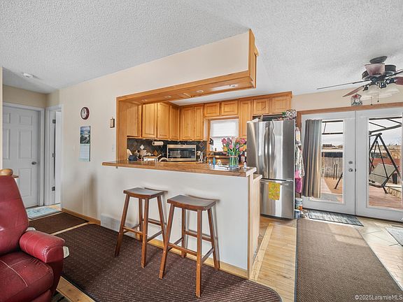 5th image of 1610 Barratt St