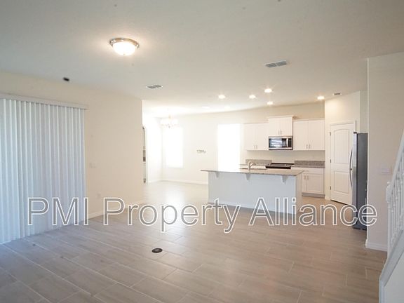 4th image of 15944 Moonlight Bay St