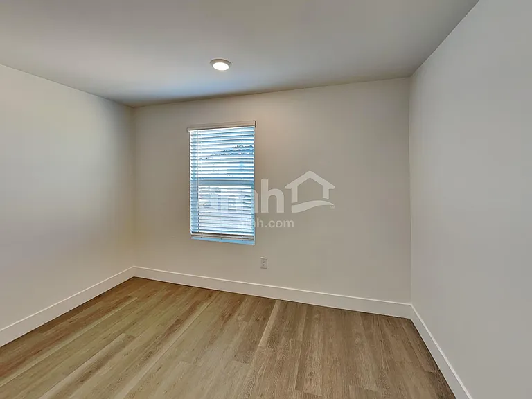 7426 S Keller Ln — Photo 17