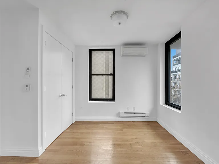 419 E 117th St #2A — Photo 3