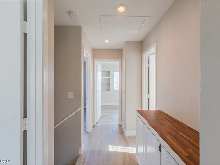 10517 Jeremy Ridge Ave — Photo 6