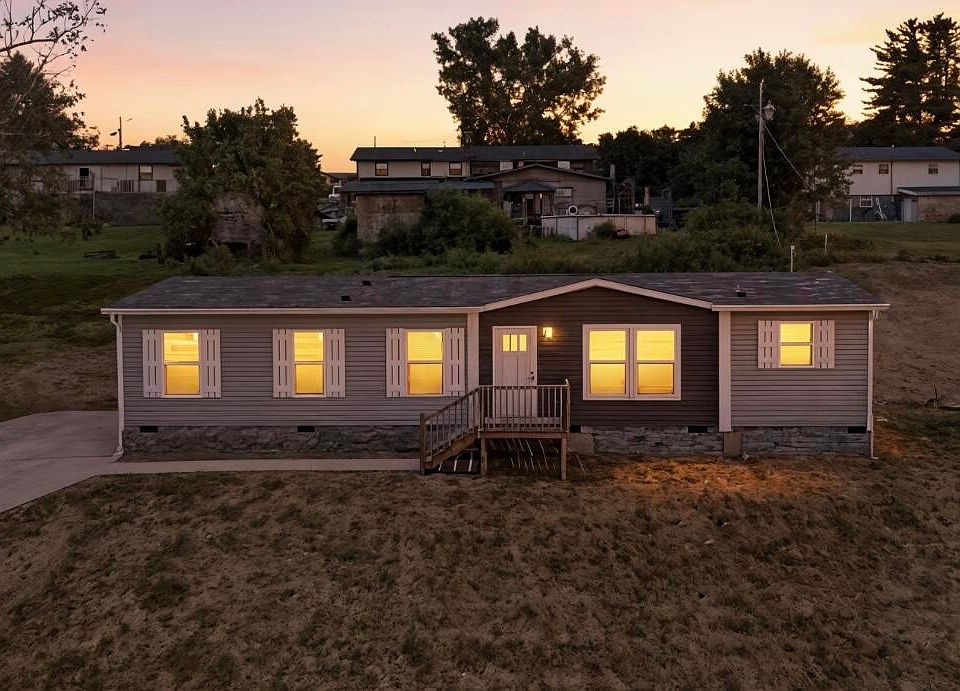 ☺︎tn 326 Wilson Hurst St, Tazewell, TN 37879 | Zillow